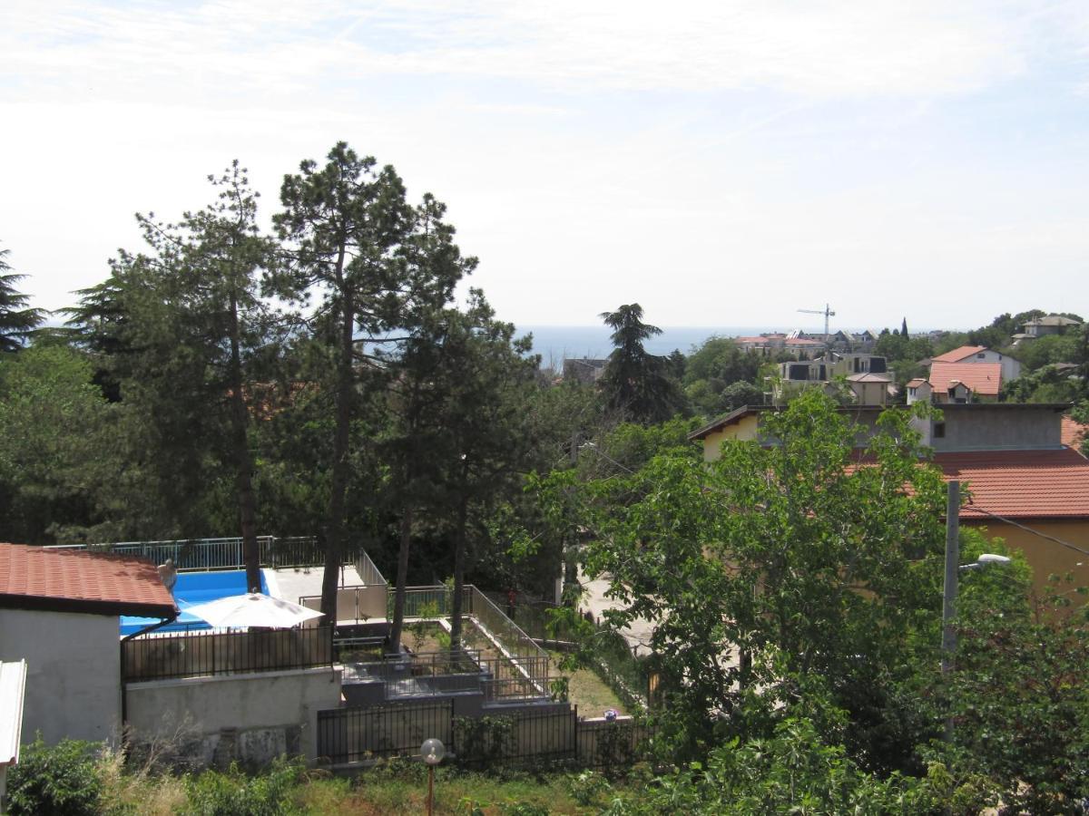 Hostel Papagal Varna Exterior photo
