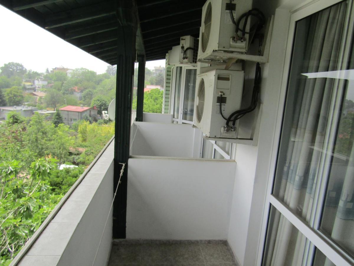 Hostel Papagal Varna Exterior photo